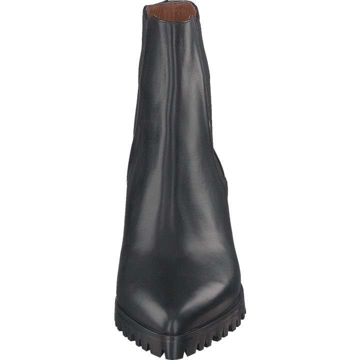 Sable Tractor Black