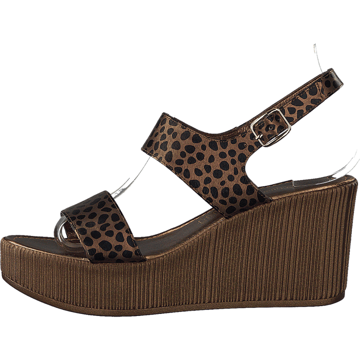 Leoonora5060 Light Chestnut