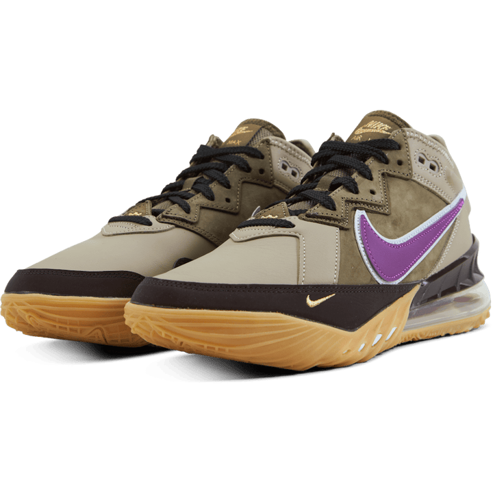 LeBron XVIII Low