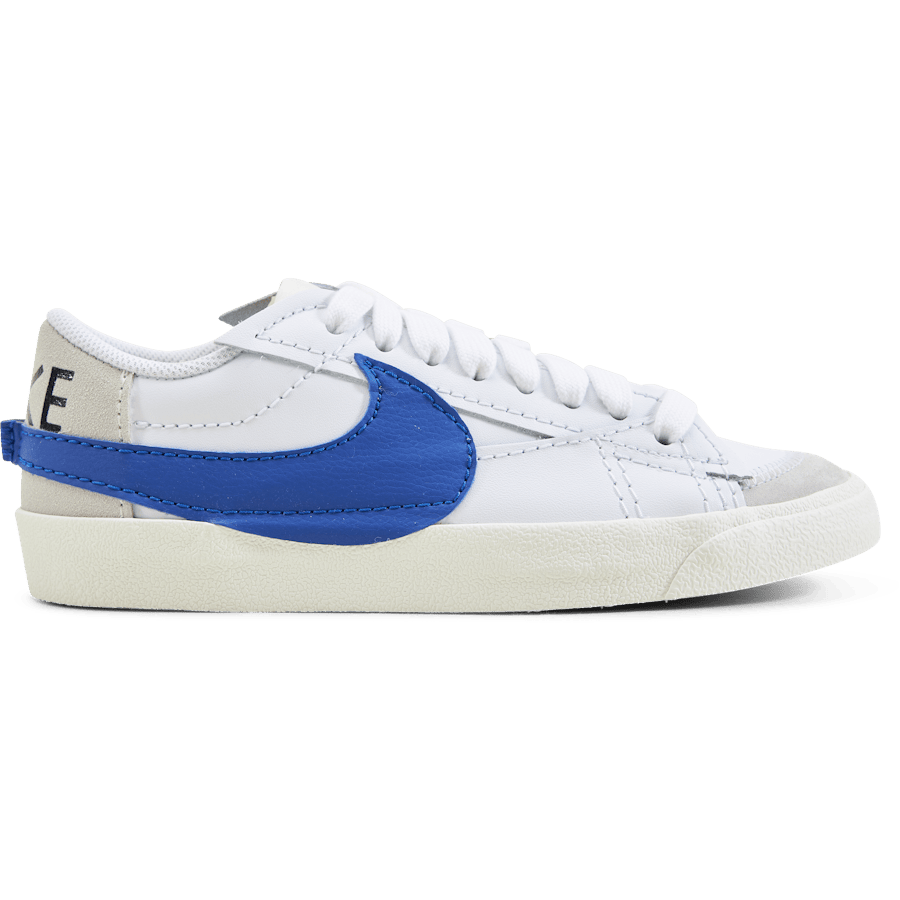 Nike Blazer Low &