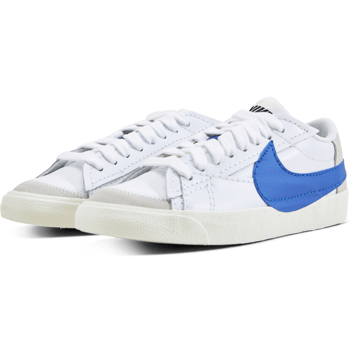 Nike Blazer Low &