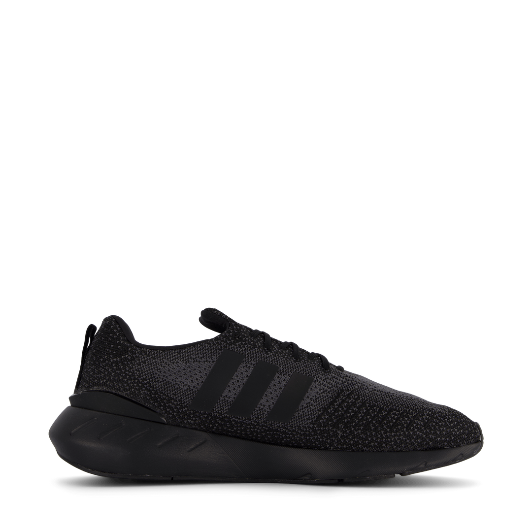 Swift Run 22 Core Black / Core Black