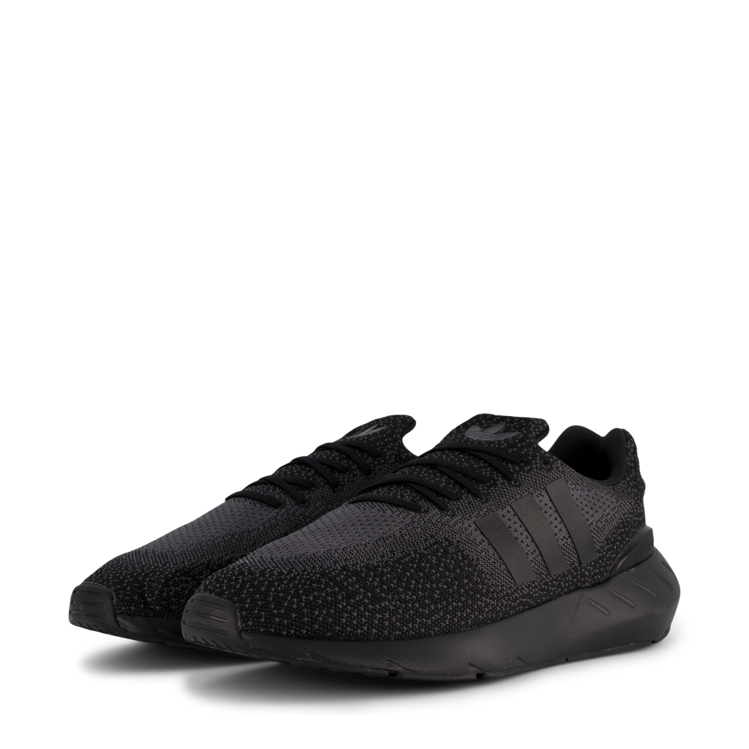 Swift Run 22 Core Black / Core Black