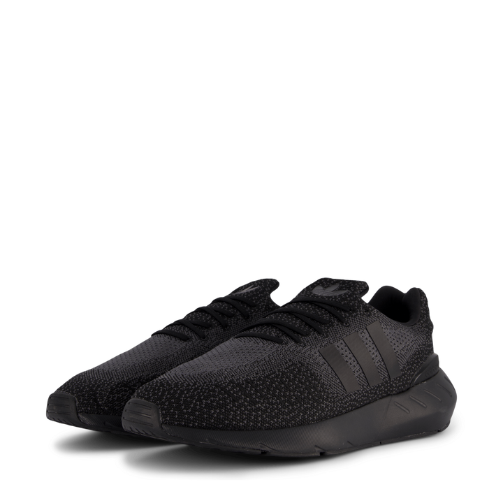 Swift Run 22 Core Black / Core Black