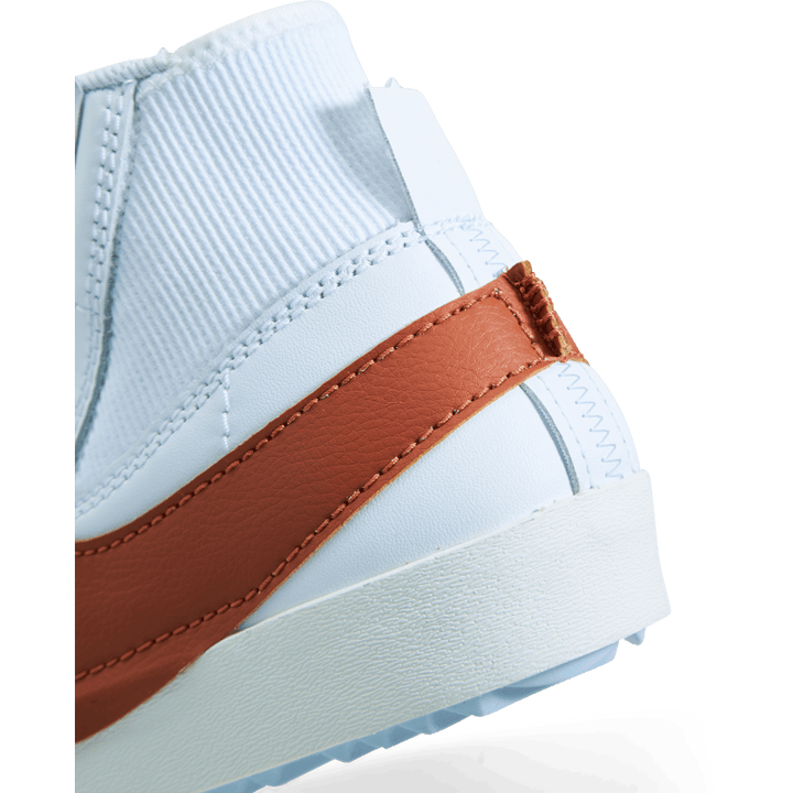 Nike Blazer Mid &