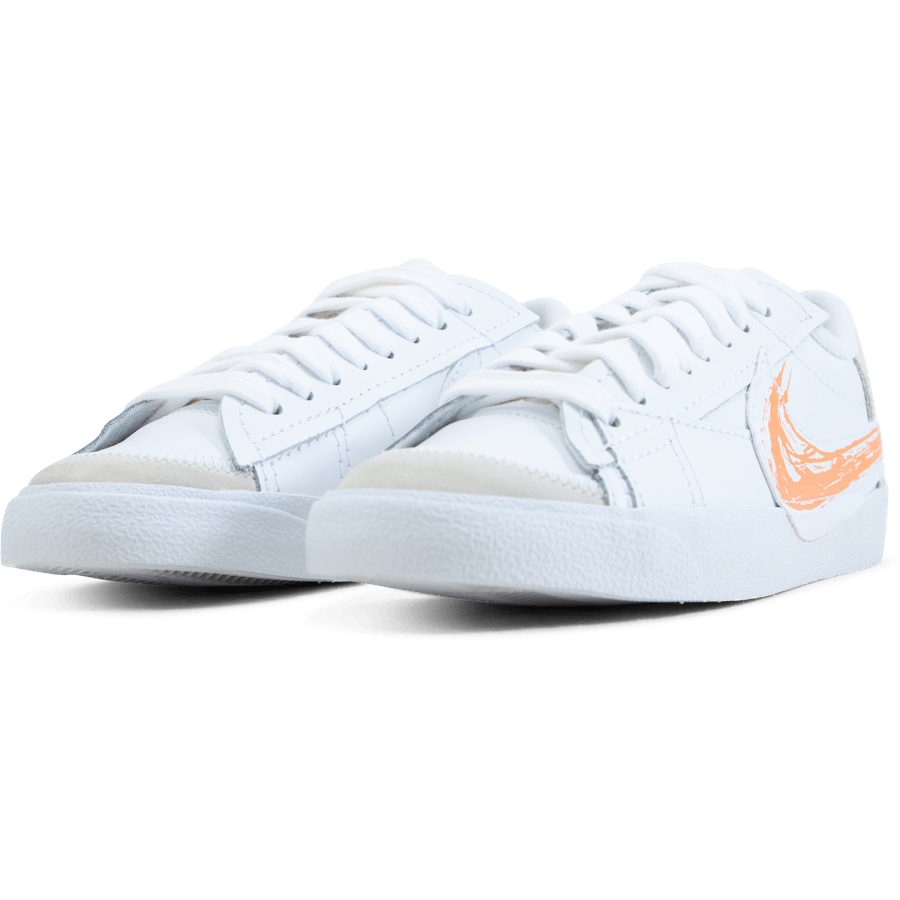 Nike Blazer Low &