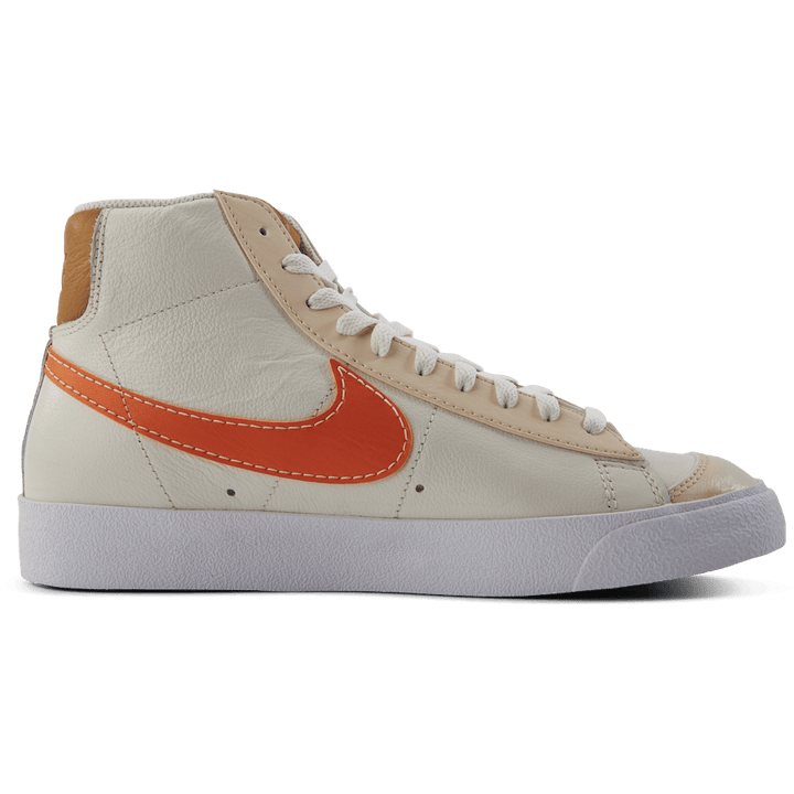Blazer Mid &