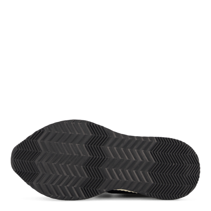 Out N About™ Iii Conquest Wp Black