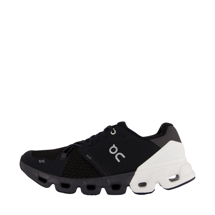 Cloudflyer 4 Black/white
