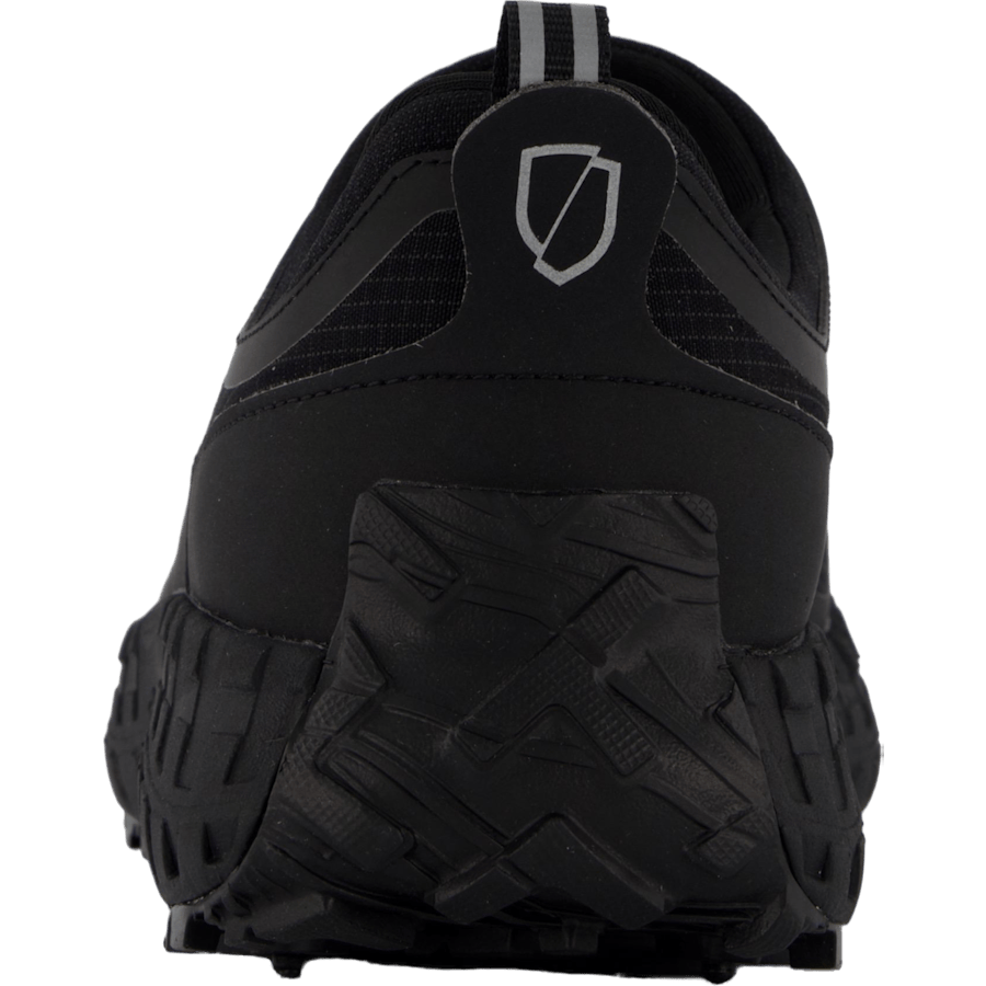 Norda 003 Pitch Black