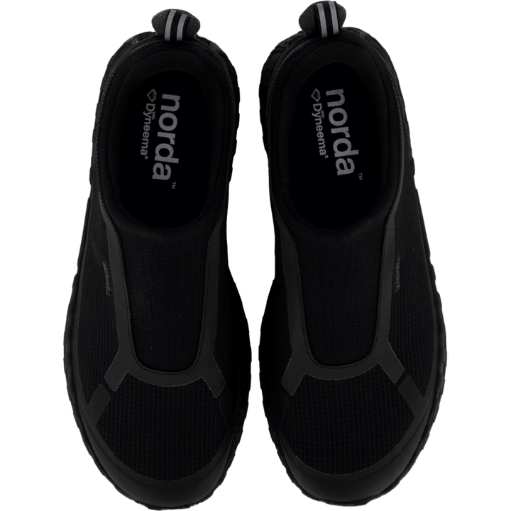 Norda 003 Pitch Black