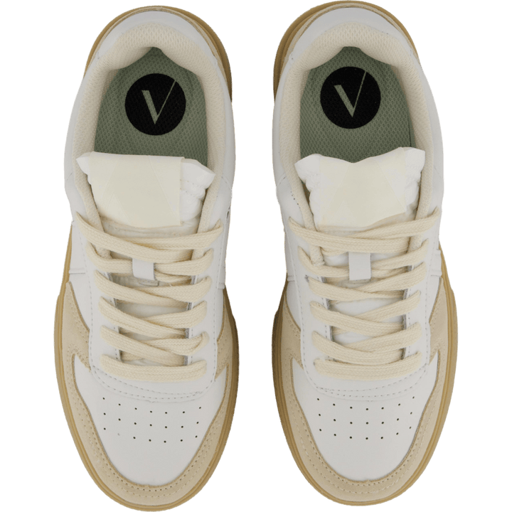 Uncover White Gum