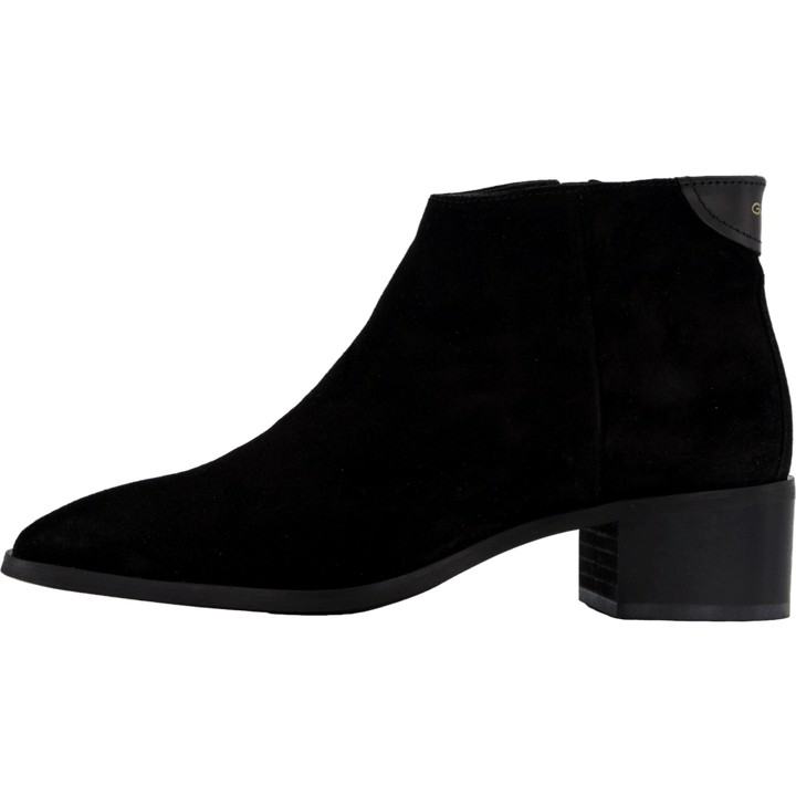 St Broomly Mid Boot Black