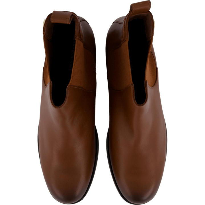 Th Stud Leather Low Chelsea Cognac Brown