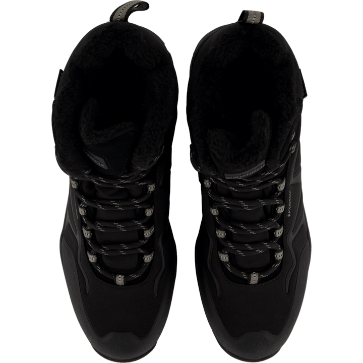 Kirbie M Studs Black