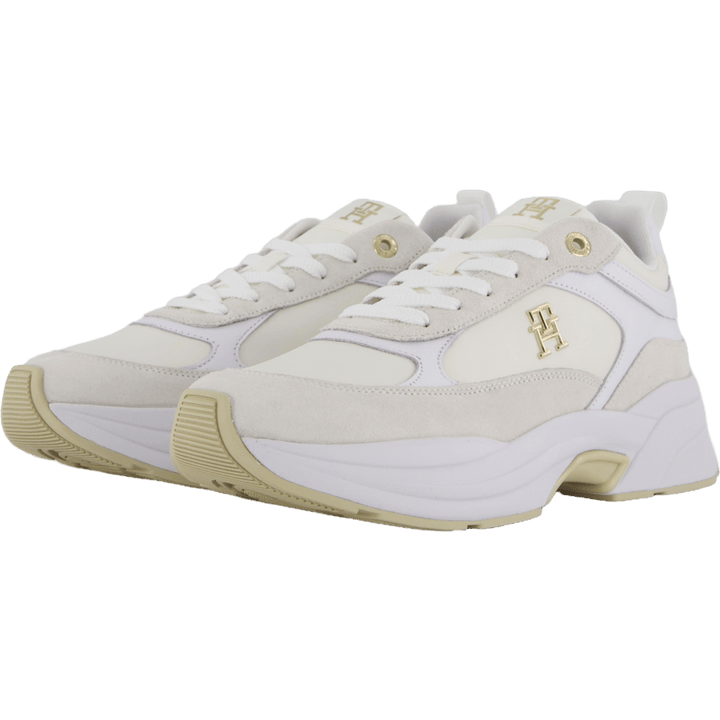 Th Chunky Feminine Runner White