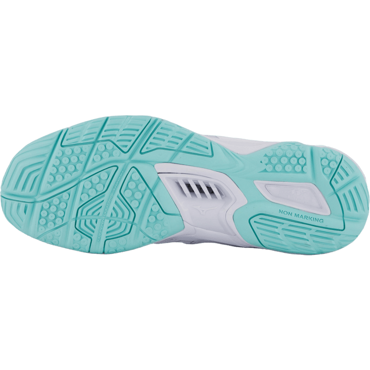 Wave Phantom 3 White/blue Tint by Mizuno