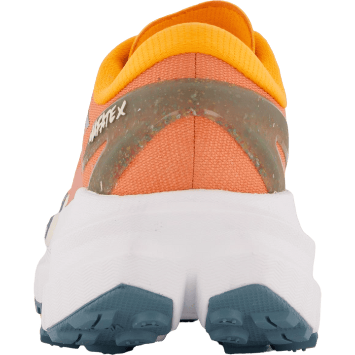 W mafate x Feldspar / mountain fog by Hoka